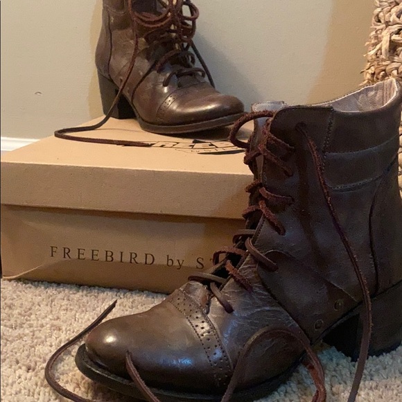 Freebird by Steven - Picture 2 of 8